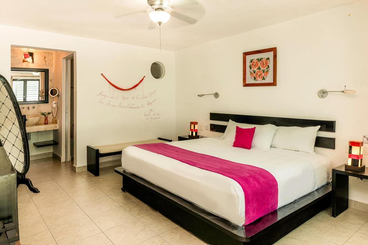 Casa Ticul Hotel Boutique - 5Th Ave (Adults Only) Плая-дель-Кармен Экстерьер фото A room at the hotel